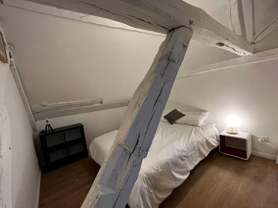 Superbe Appartement Centre Ville Bourges Exteriör bild